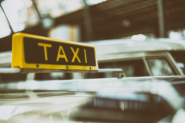 Budapest airport transfer